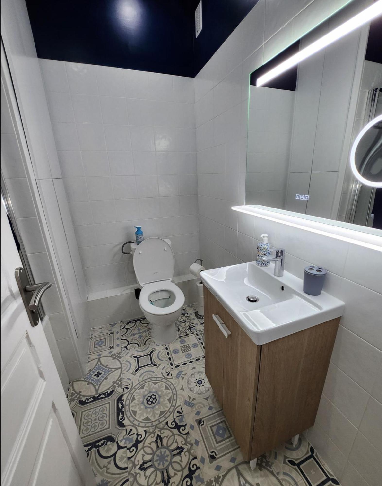 Chaleureux Appartement Refait A Neuf Vic-sur-Cère Esterno foto